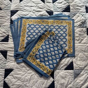 Pomegranate Blue/yellow Print Cotton 4 Placemats And 4 Napkins Set